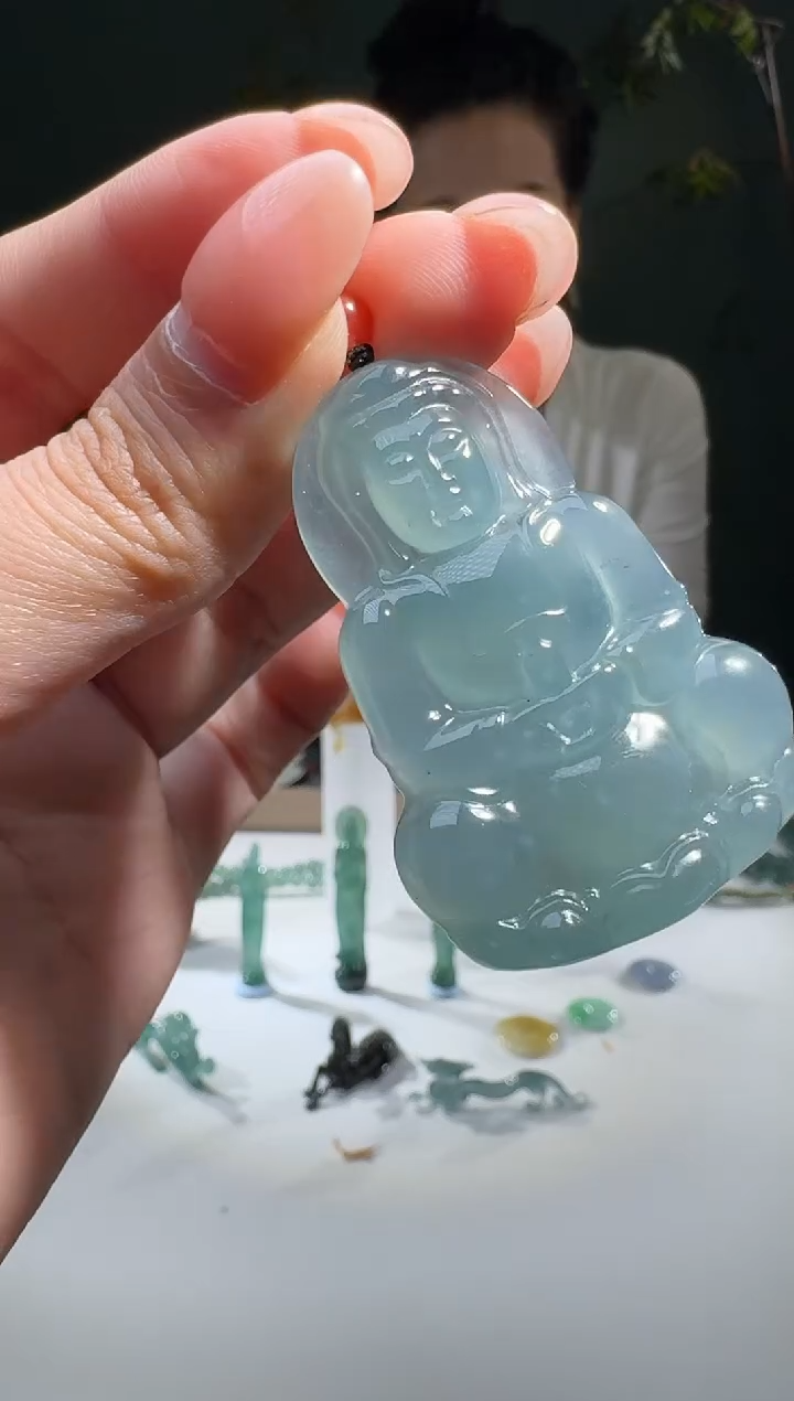 【闪购商品】翡翠颈饰未镶嵌天然A货翡翠观音