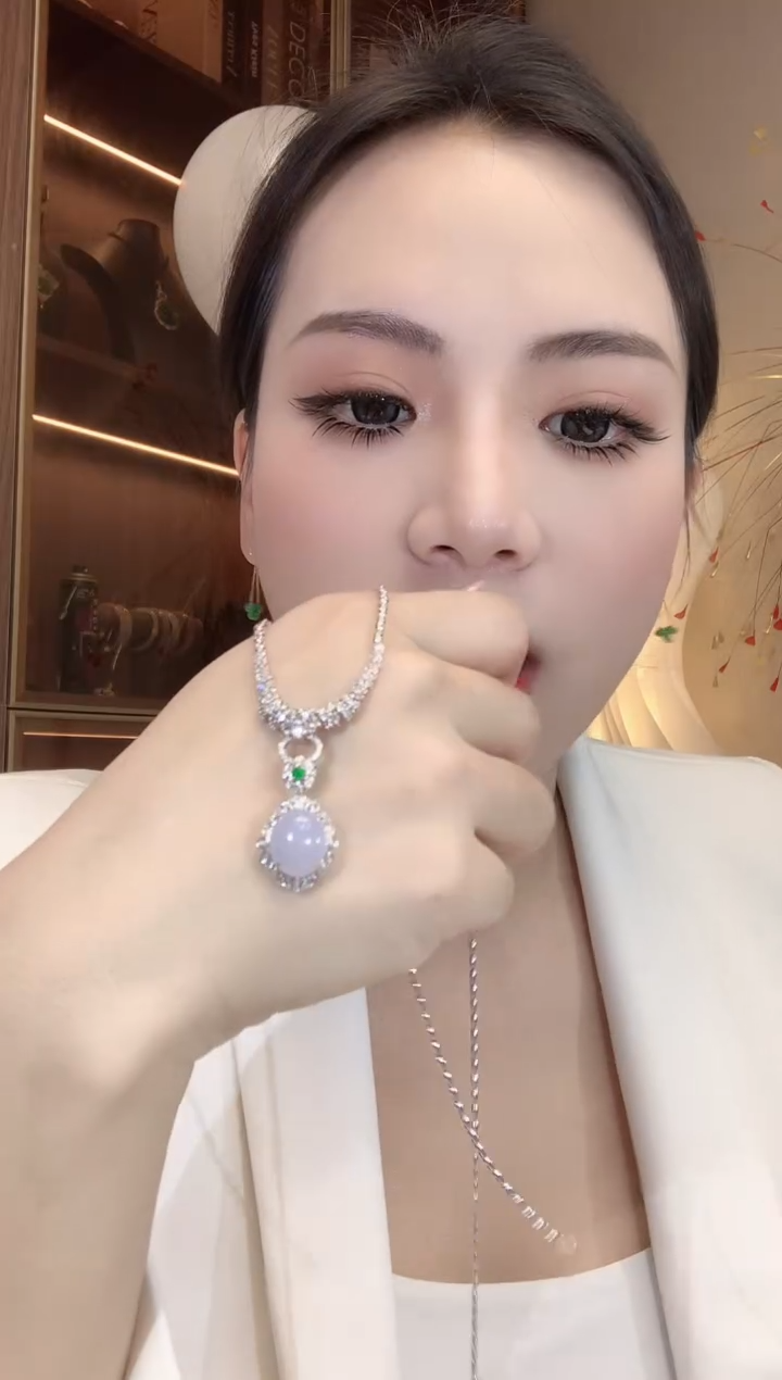 【闪购商品】翡翠吊坠(不含链)18K金镶嵌A7 紫货有一定色差