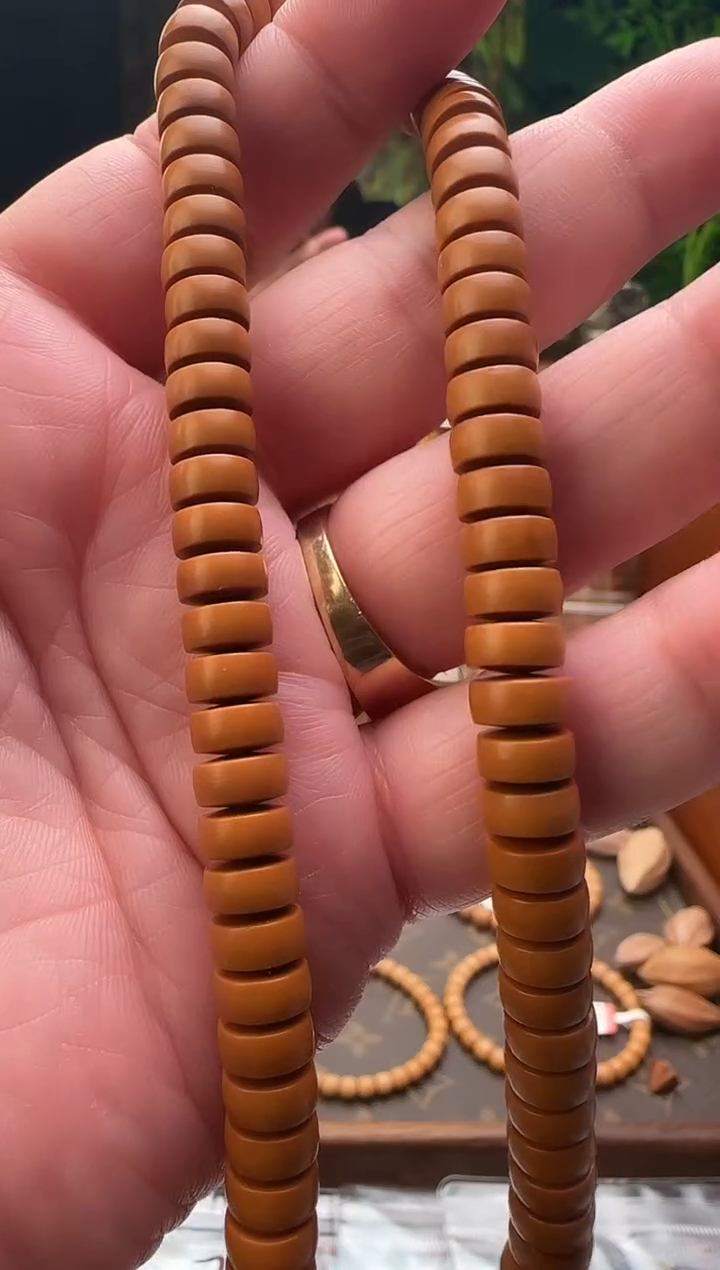 橄榄核手串不****师8.0mm药片手持