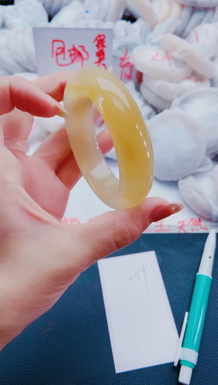 未镶嵌手镯石英质玉L119-56-57