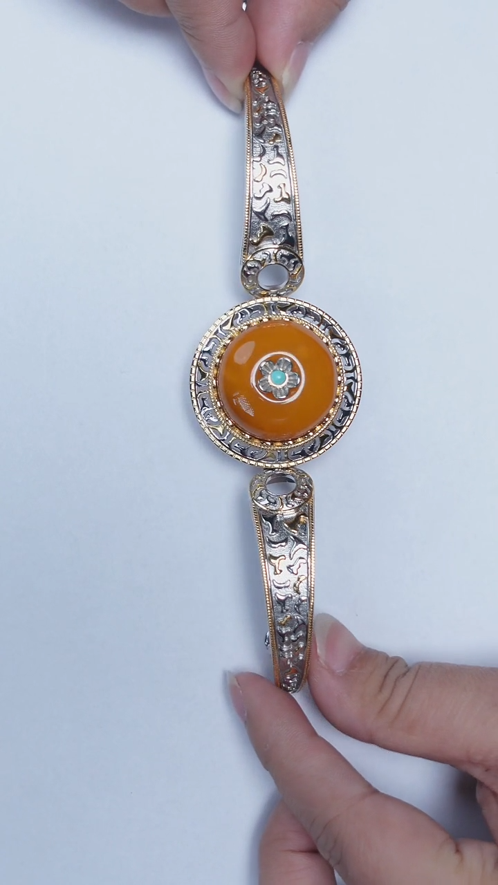 琥珀银S925镶嵌手镯花蜡蛋面手镯