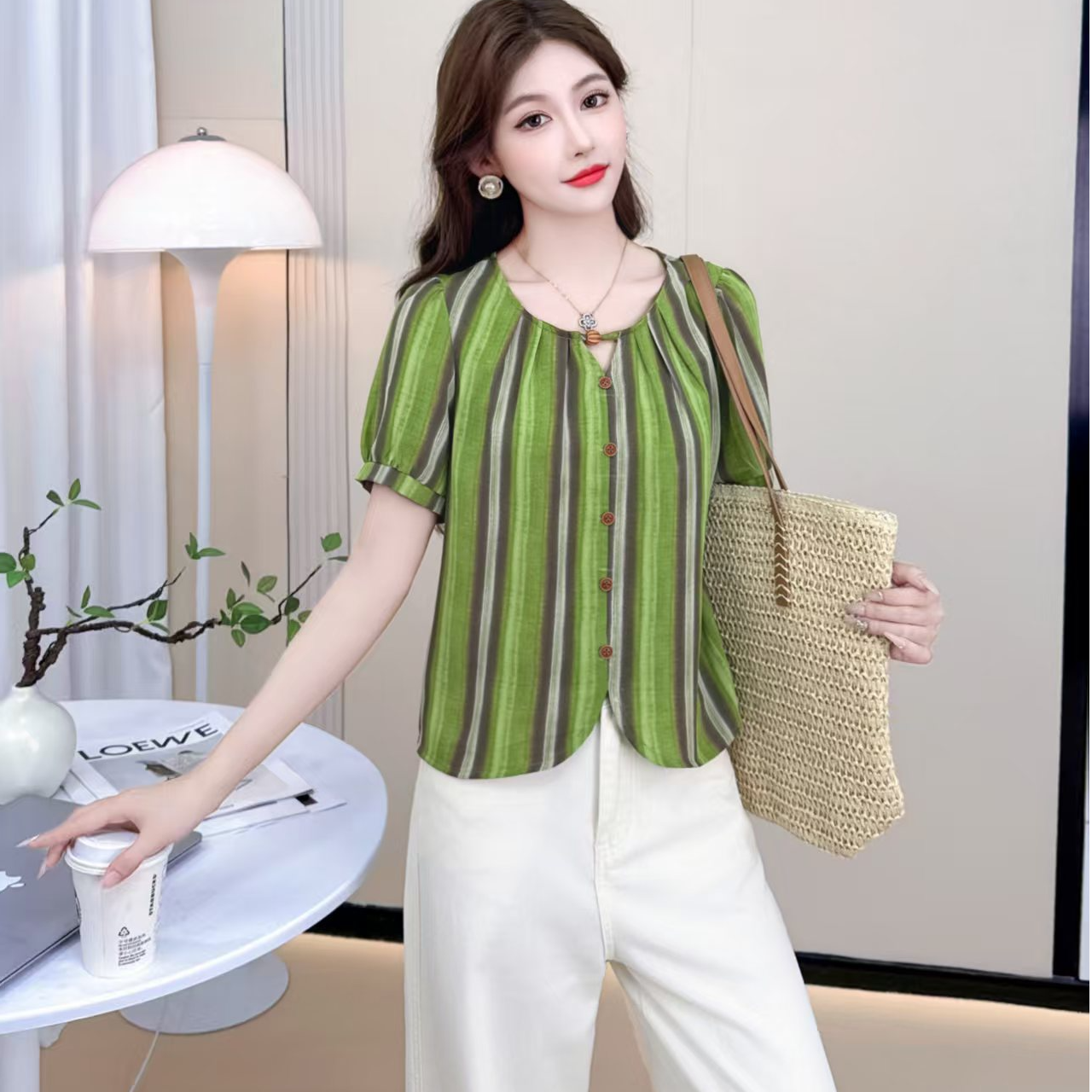 条纹衬衫女短袖夏季新款时尚显瘦减龄圆领上衣服设计感百搭衬衣