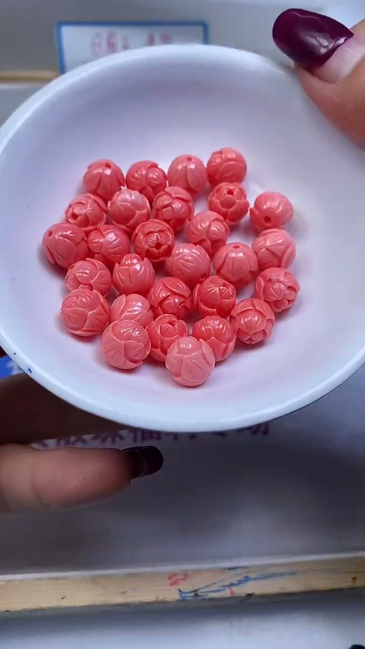 未镶嵌散珠拼合珍珠（马贝珠）C642女皇贝 莲花珠9+mm4个5.8元