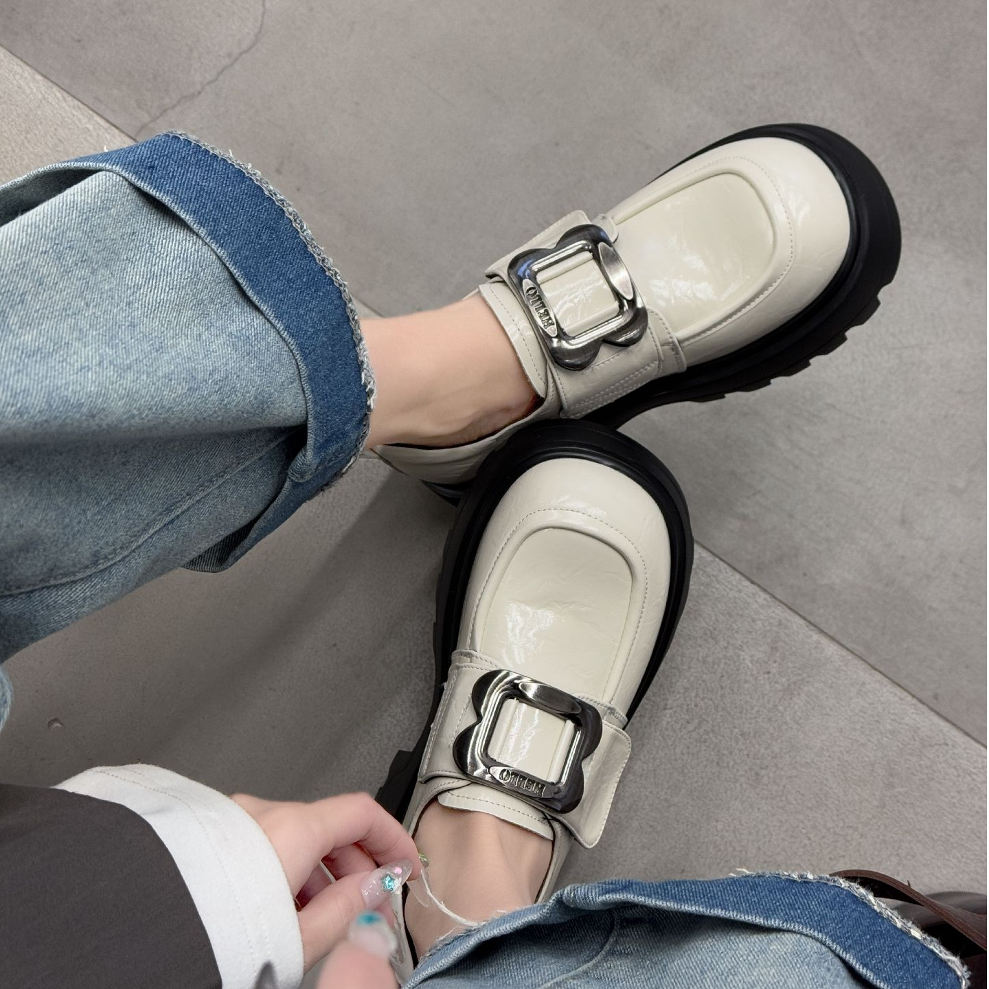 GAODI/高蒂打蜡皮春季圆头薄款魔术贴乐福鞋皮鞋法式53326-105