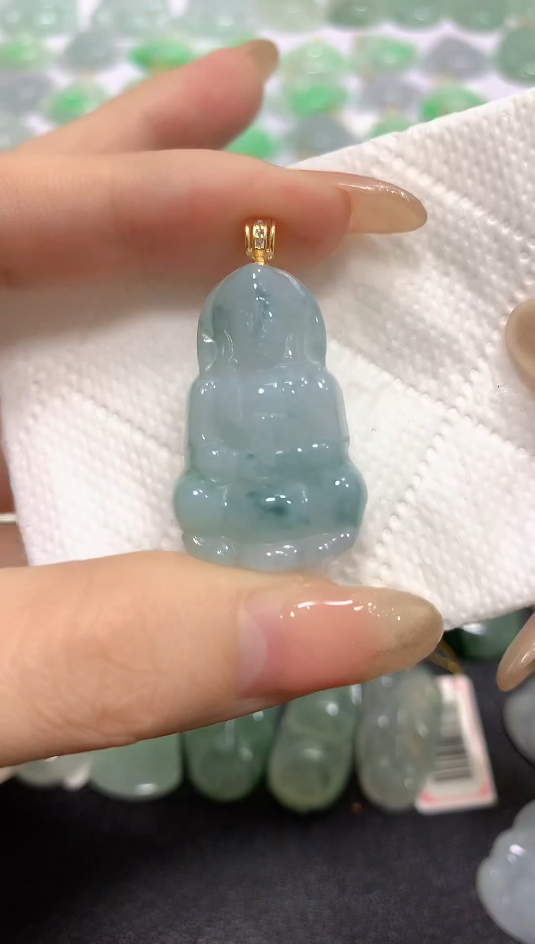 颈饰未镶嵌翡翠A货