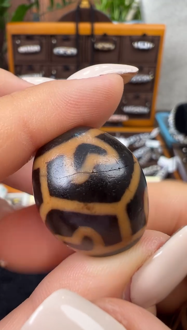 【闪购商品】玛瑙/玉髓吊坠(不含链)未镶嵌48.(微瑕