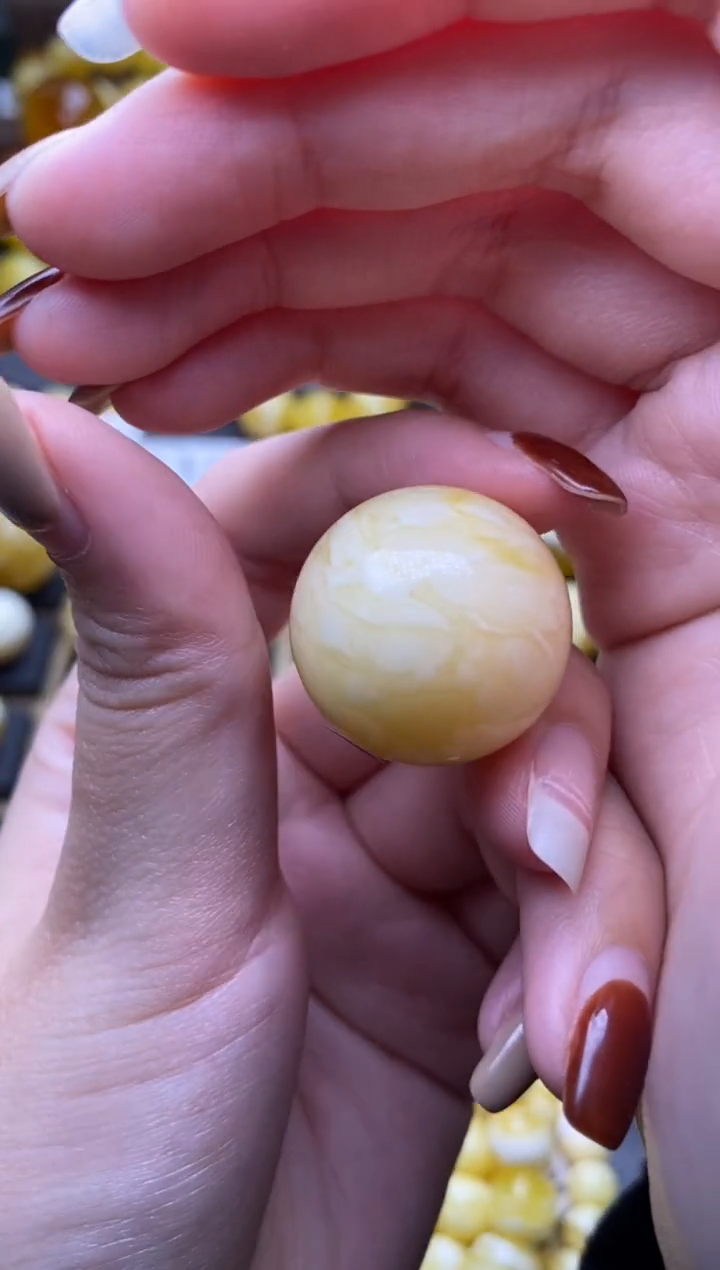 【闪购商品】琥珀裸石未镶嵌大小姐珠宝125