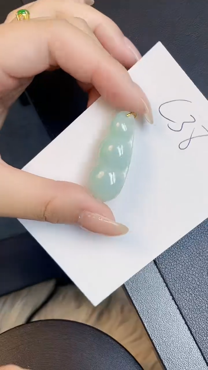 【闪购商品】翡翠颈饰18K金镶嵌00000000