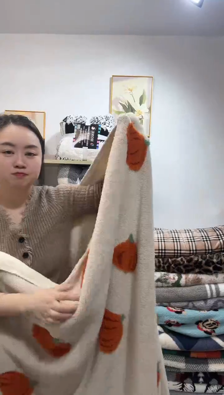 聚酯纤维200*230立体色织南瓜双层毯