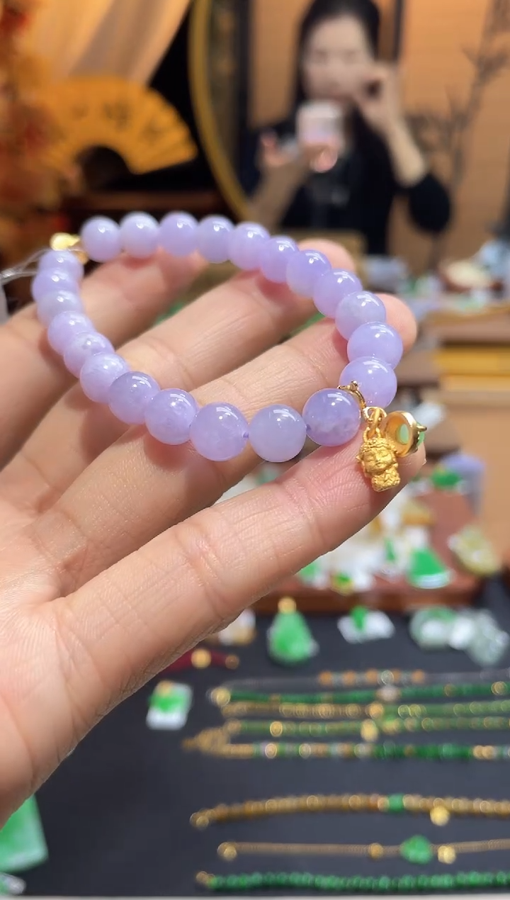 颈饰未镶嵌翡翠手串