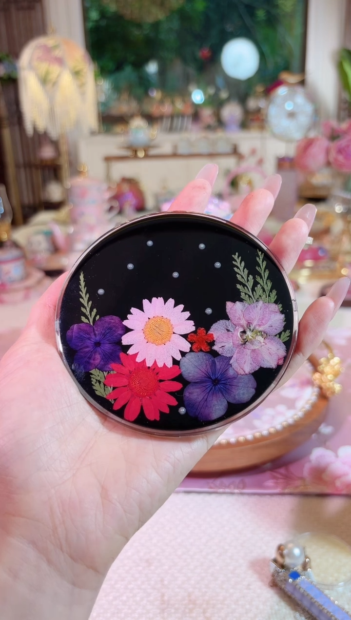 黑底杯垫--如图-----