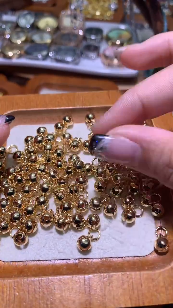 锆石合金金色小铃铛8元20个