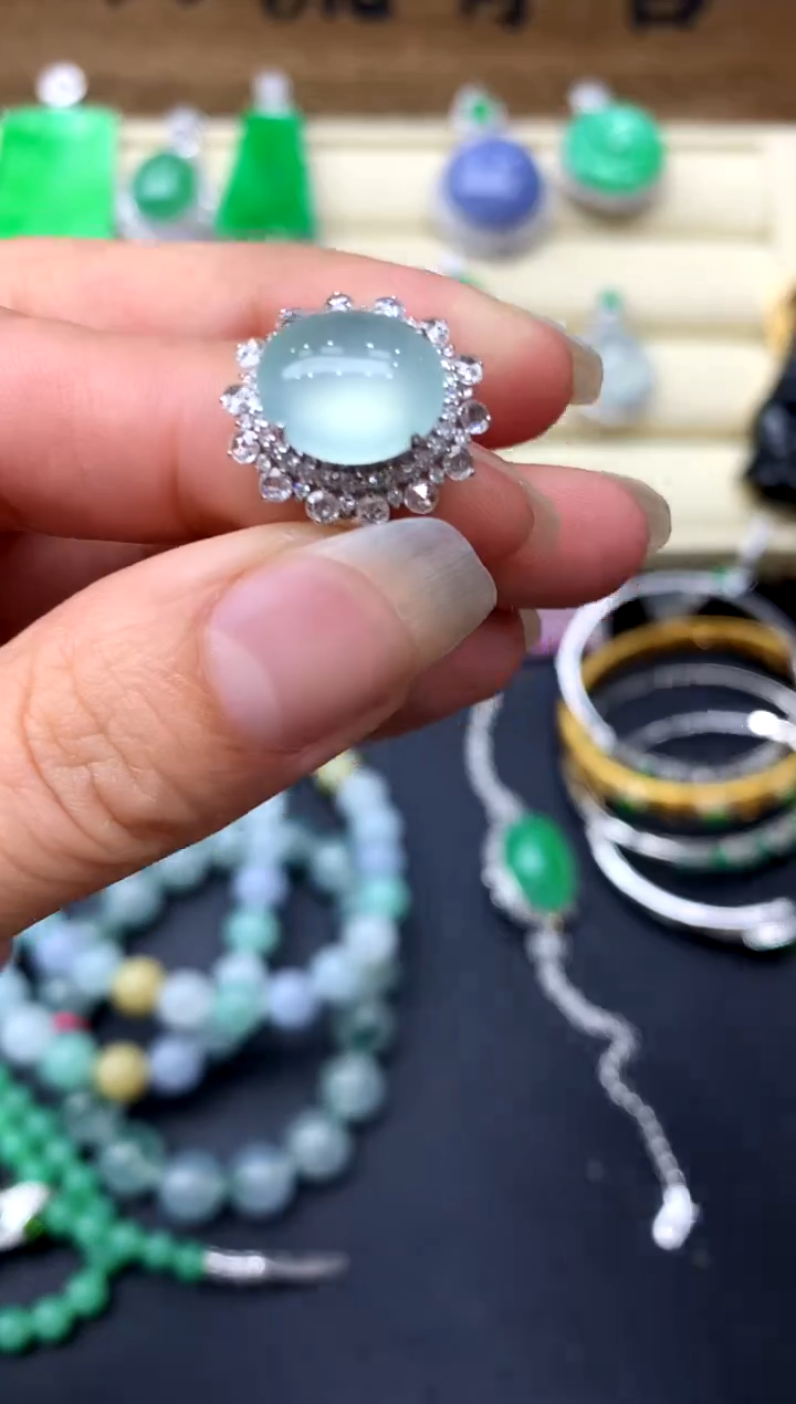 【闪购商品】翡翠戒指18K金镶嵌387-中国好珍宝