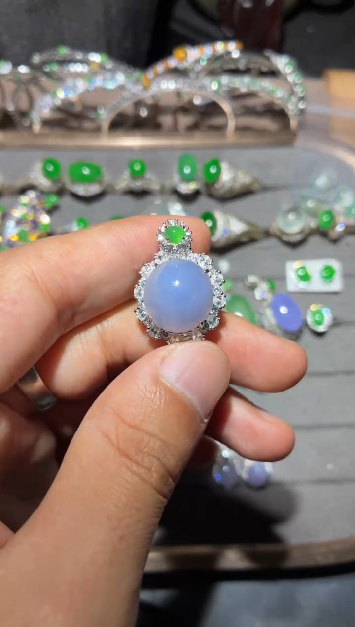 颈饰银S925镶嵌翡翠 全量