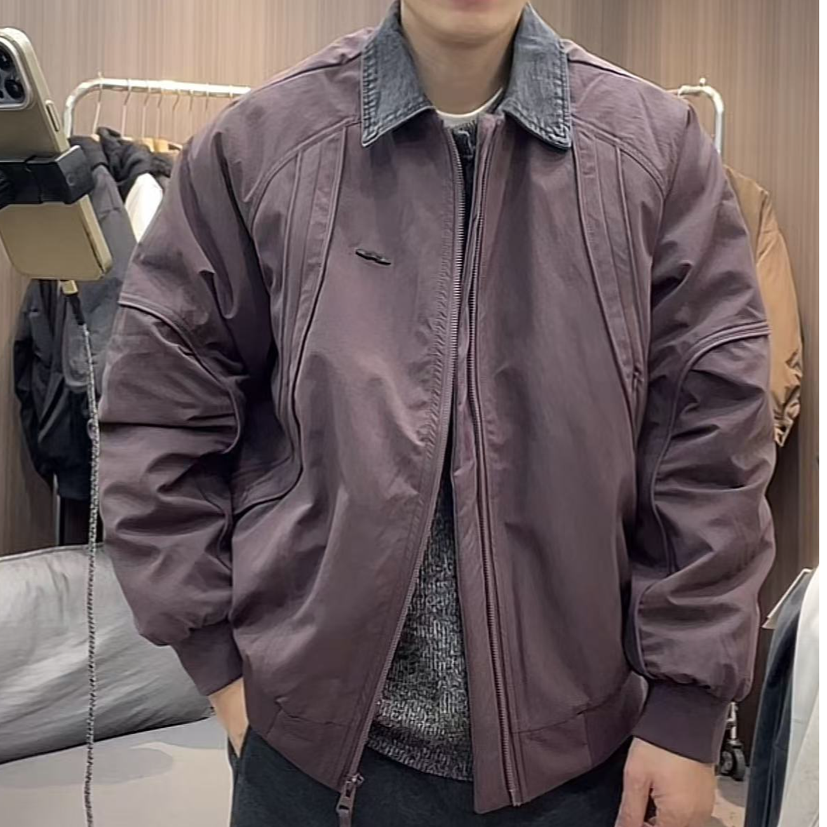 冬季新款牛仔领拼接撞色弧形拉链口袋翻领夹克防寒服669