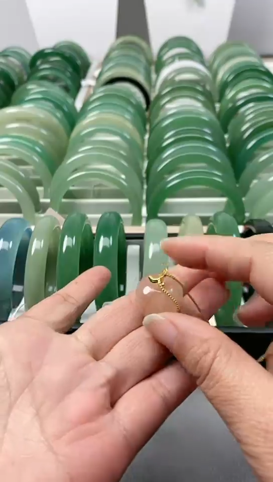 【闪购商品】石英质玉颈饰合金吊坠