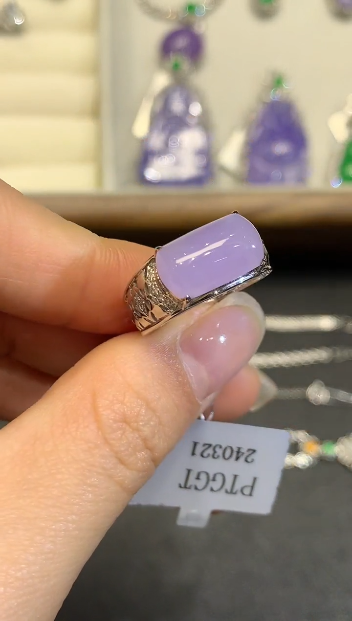 【闪购商品】翡翠戒指18K金镶嵌1150   