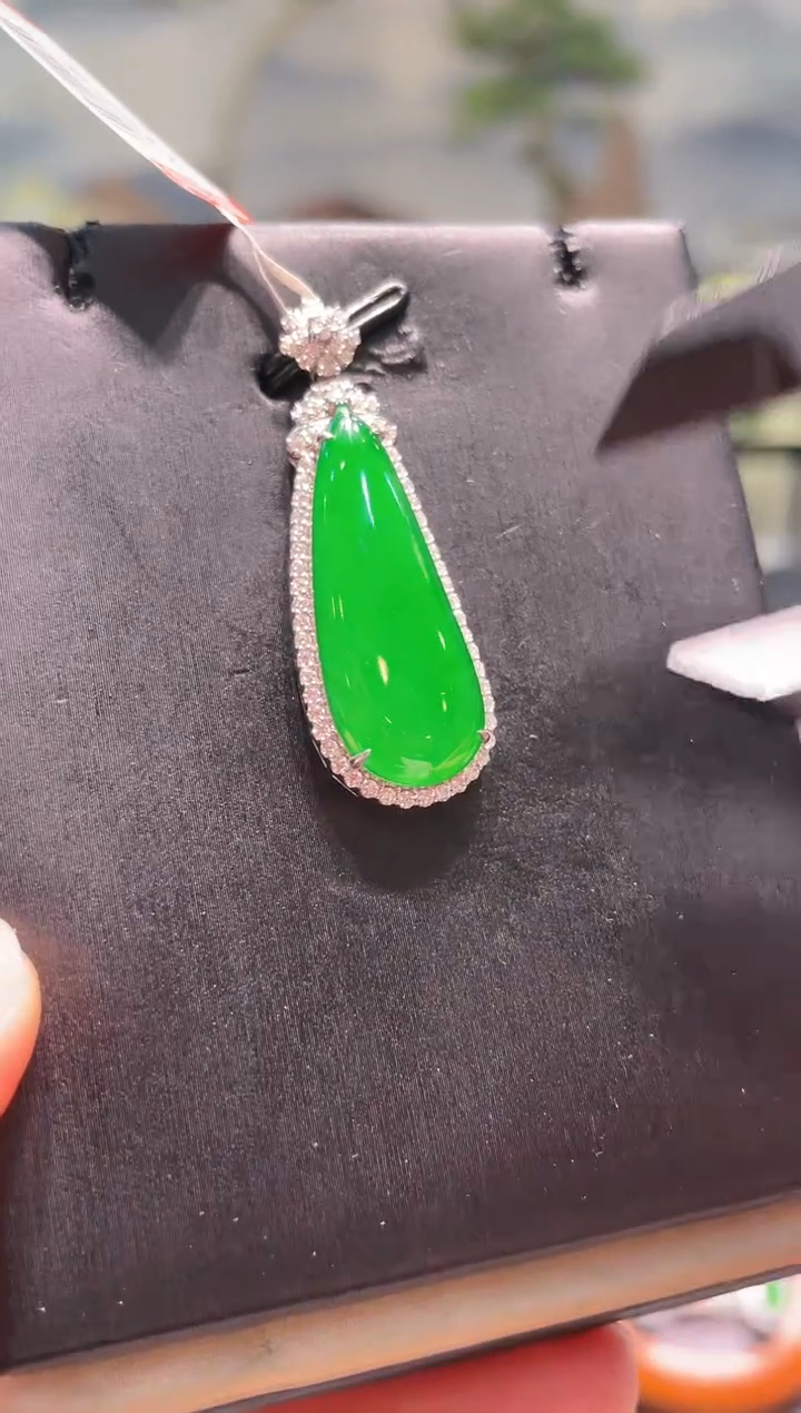 【闪购商品】翡翠颈饰18K金镶嵌A30天然A货翡翠