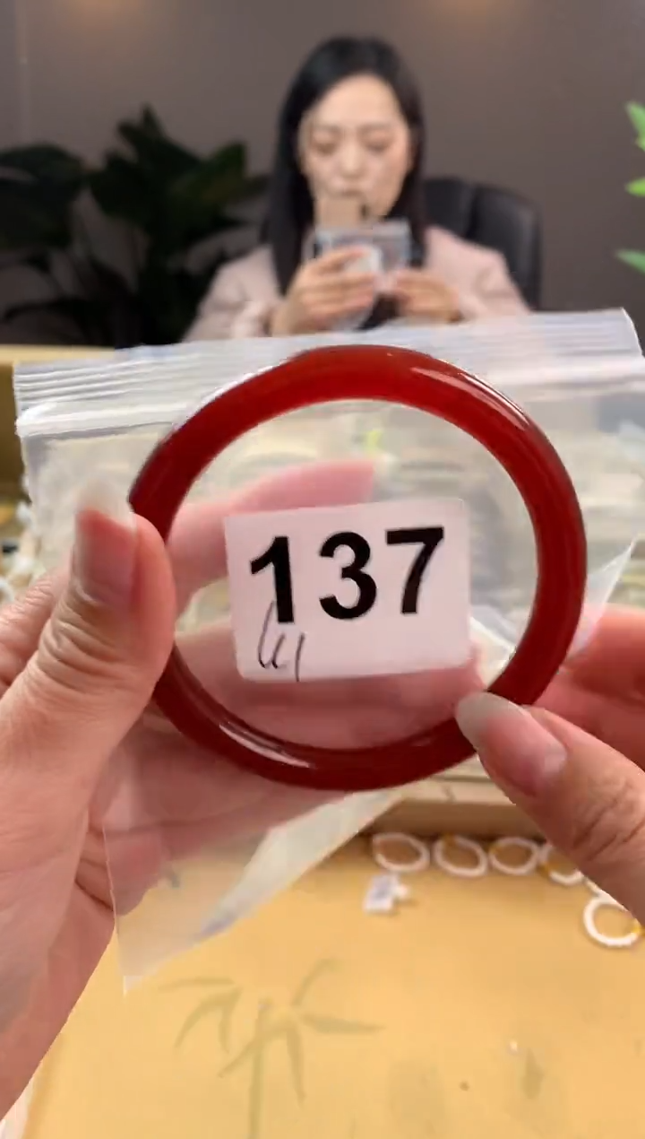 【闪购商品】玛瑙/玉髓手镯未镶嵌137