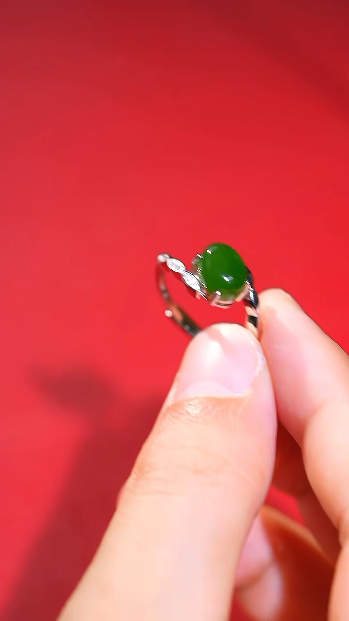 银S925镶嵌戒指和田玉25多样性发一