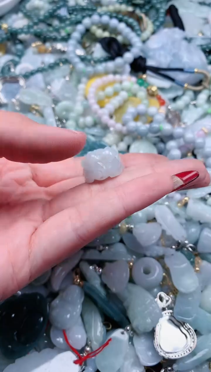 【闪购商品】翡翠吊坠(不含链)未镶嵌3046