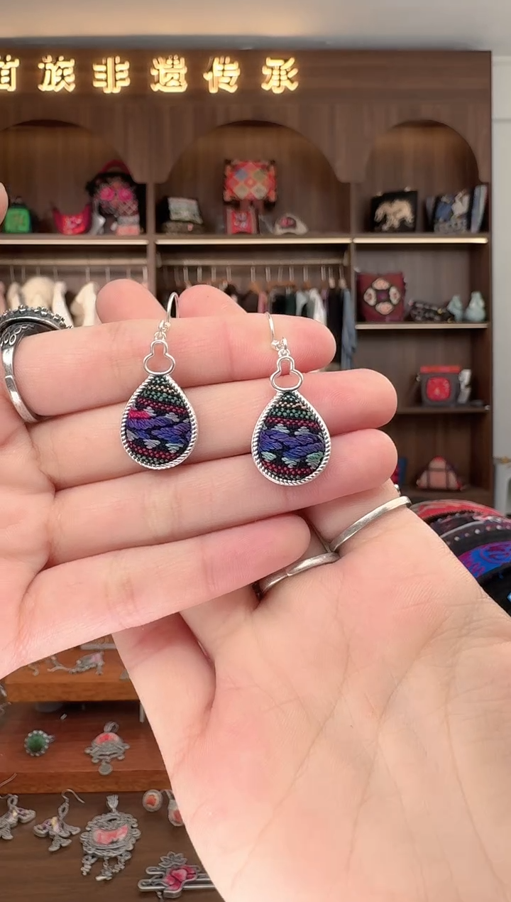 【闪购商品】织绣扶光苗绣传承162