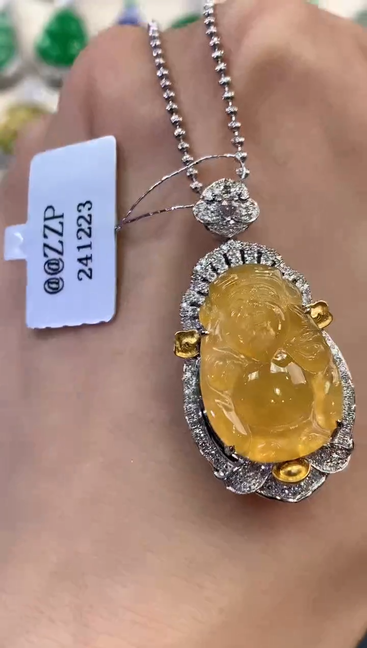 【闪购商品】翡翠吊坠(不含链)18K金镶嵌C72