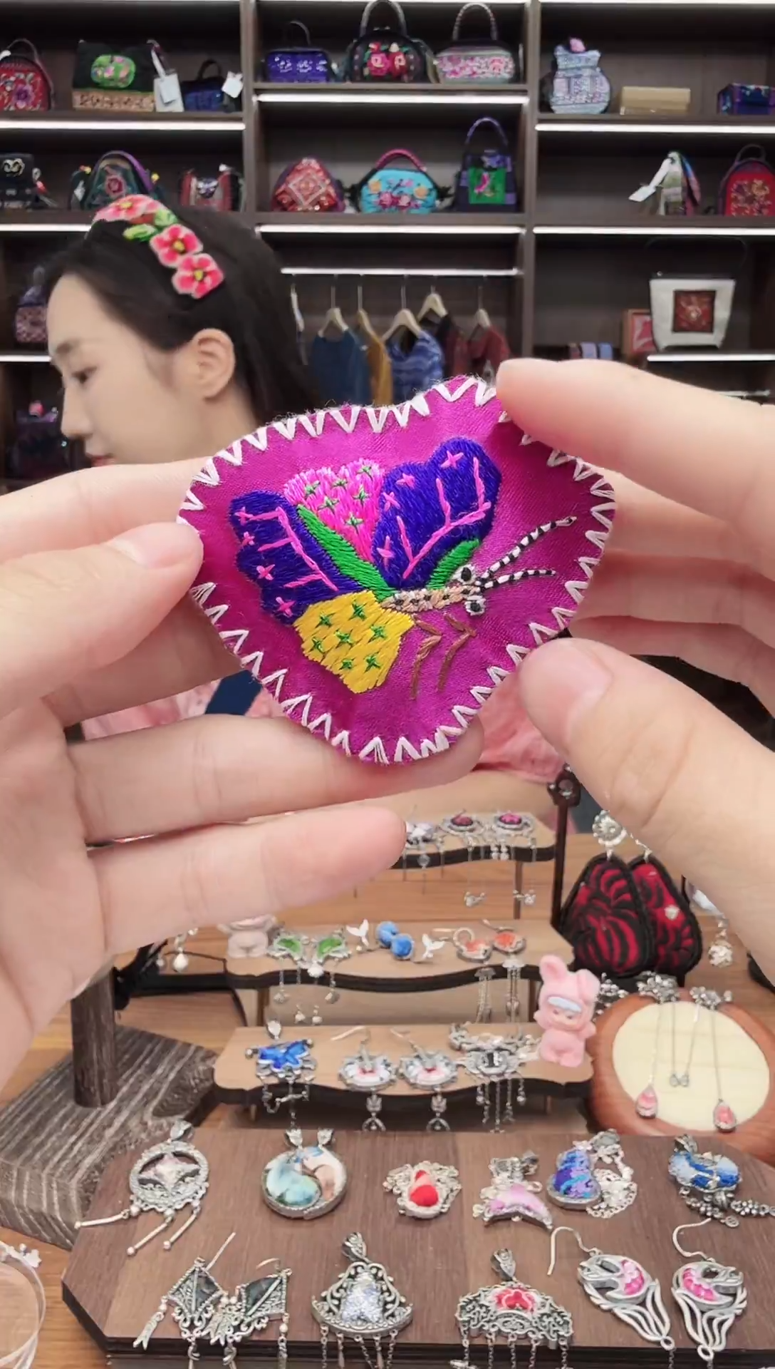 织绣112蒙阿苏苗绣传承旗舰店