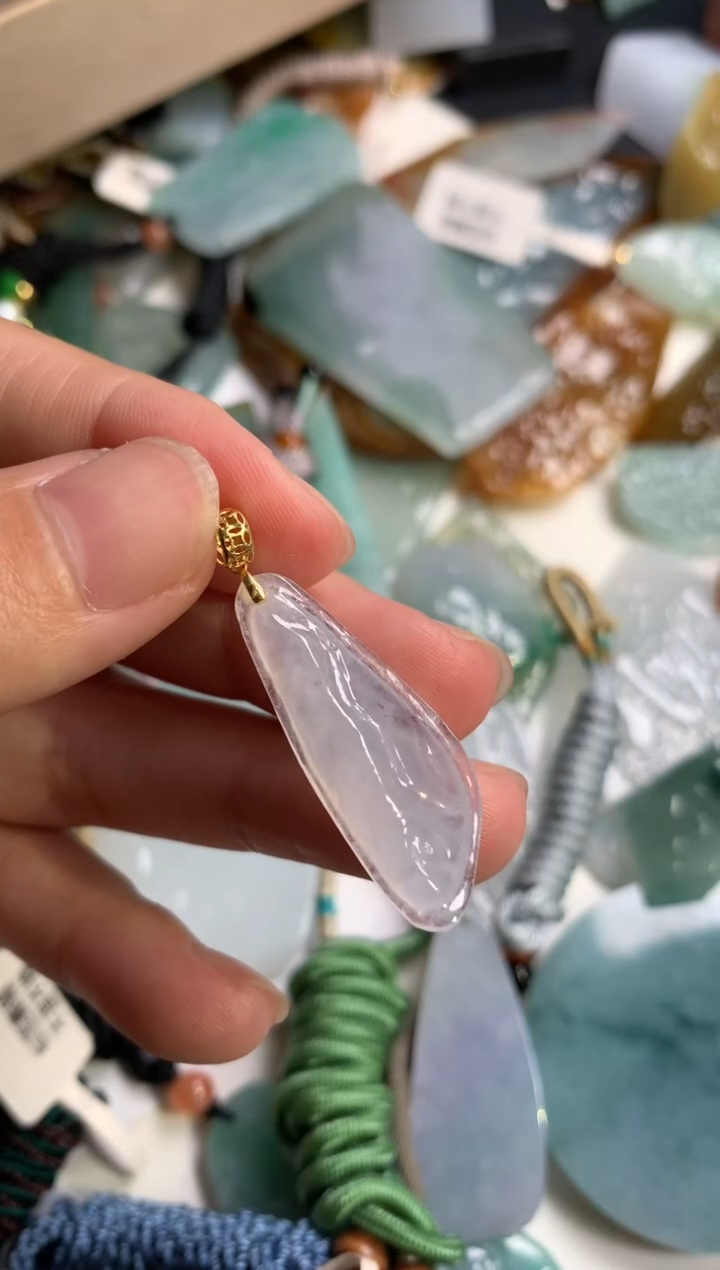 【闪购商品】翡翠颈饰18K金镶嵌吊坠