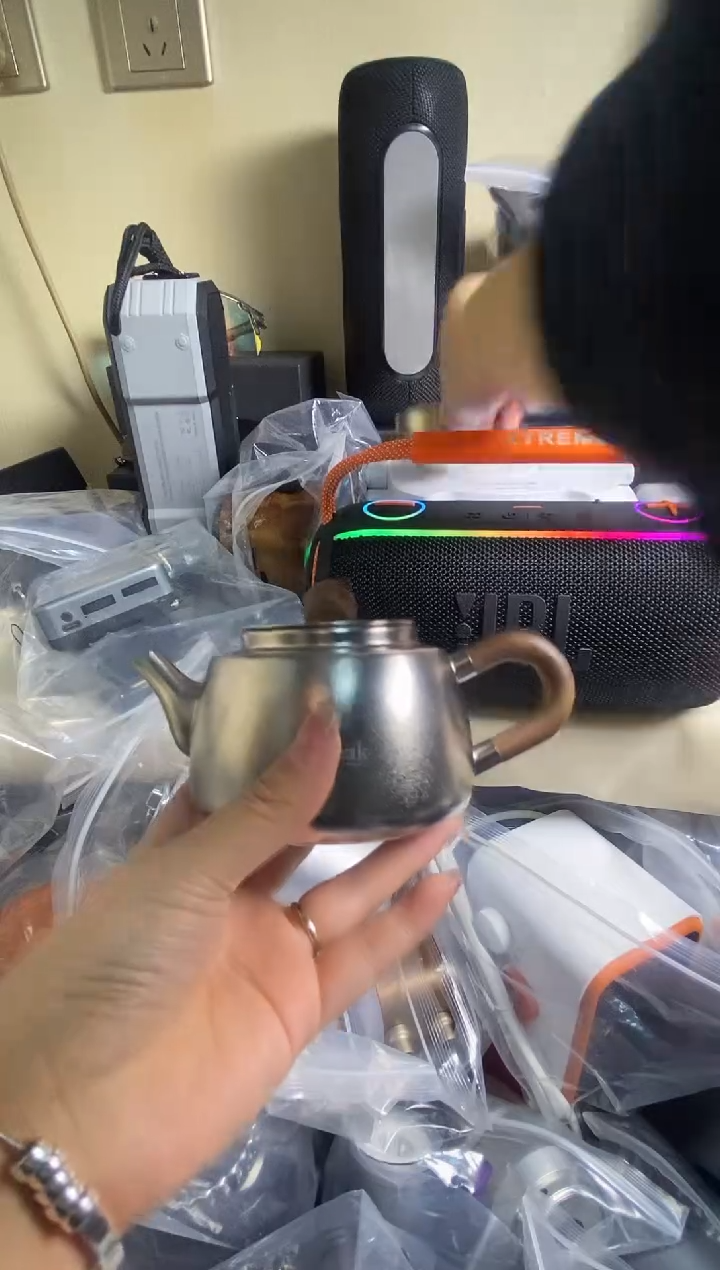 天*两个纯钛小茶碗＋壶