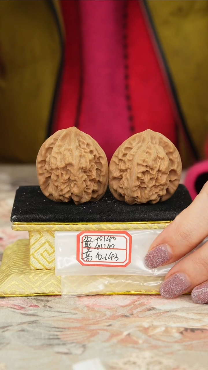 【闪购商品】文玩核桃把件马蹄