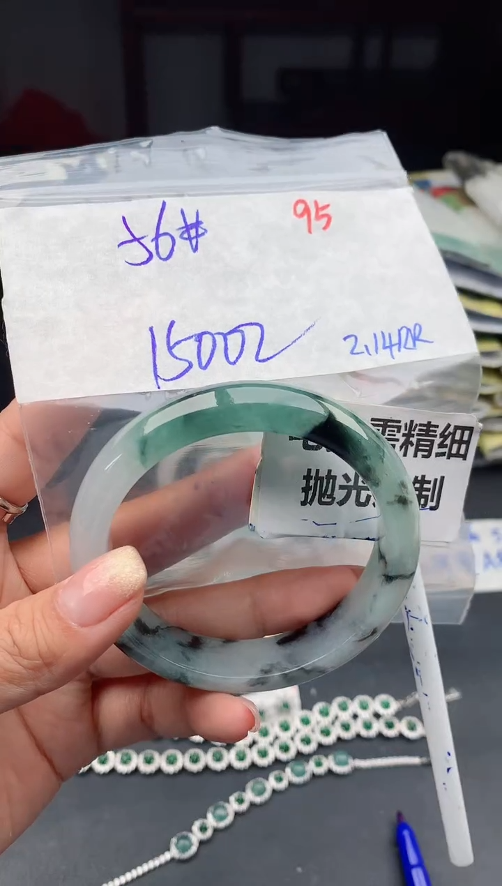 【闪购商品】定制翡翠未镶嵌95毛货需精细抛光多样性1件1500元