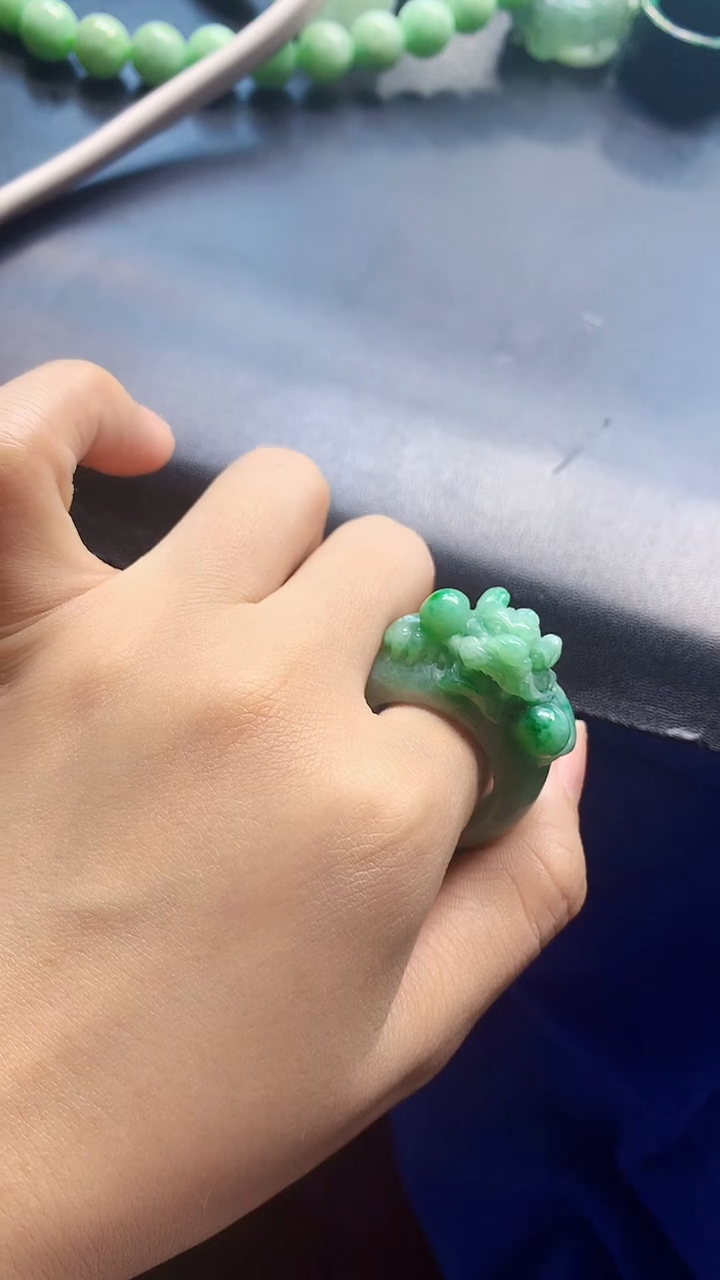 颈饰未镶嵌翡翠天然缅甸a货翡翠20.3