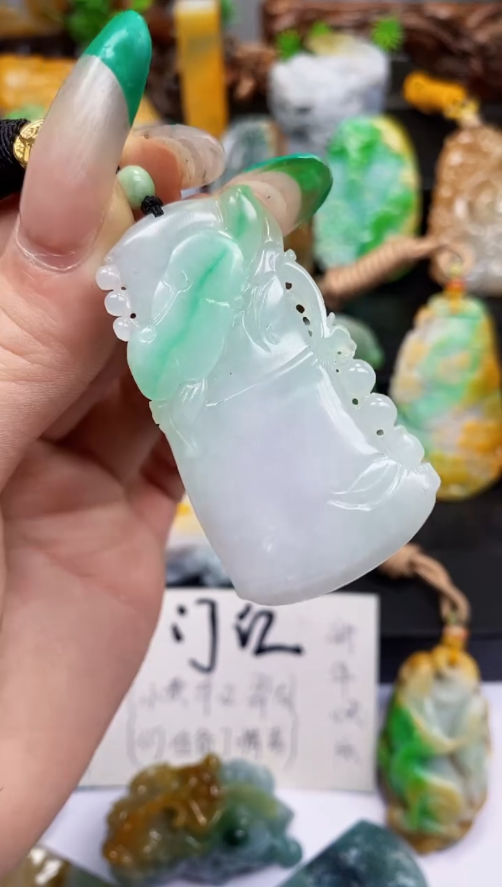 【闪购商品】定制翡翠未镶嵌A货翡翠