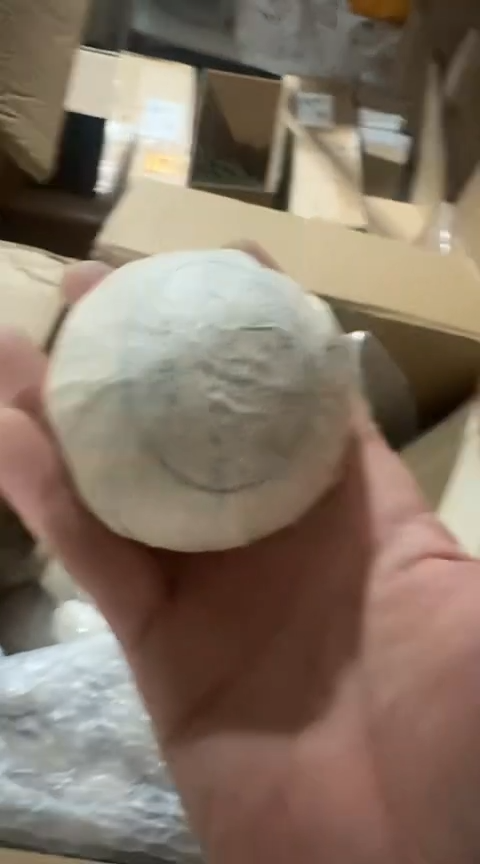 沱茶一个·······