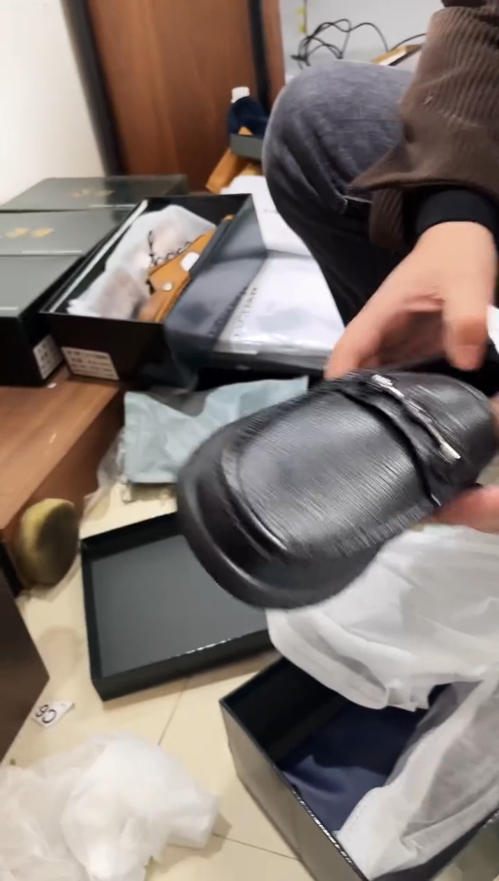 头层牛皮819品牌男包清货中（不要卡单，理性消费）