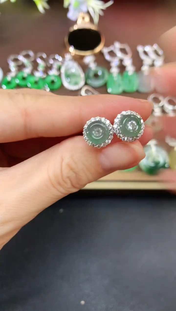 未镶嵌翡翠耳饰42买断场不退不换|