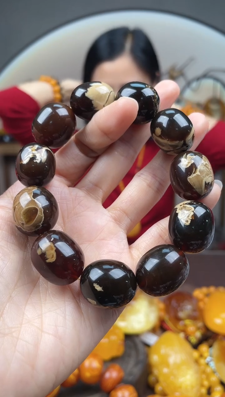 【闪购商品】琥珀裸石未镶嵌首饰 假1赔4 （多样性发货1件