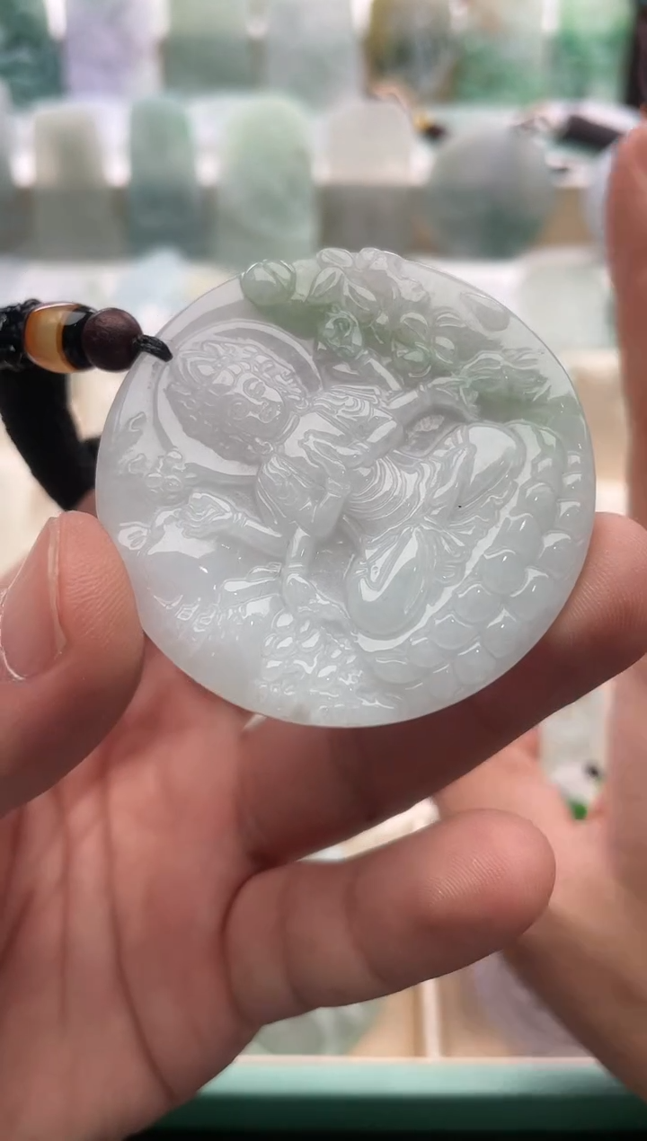 【闪购商品】翡翠颈饰未镶嵌..../2/26/ 115