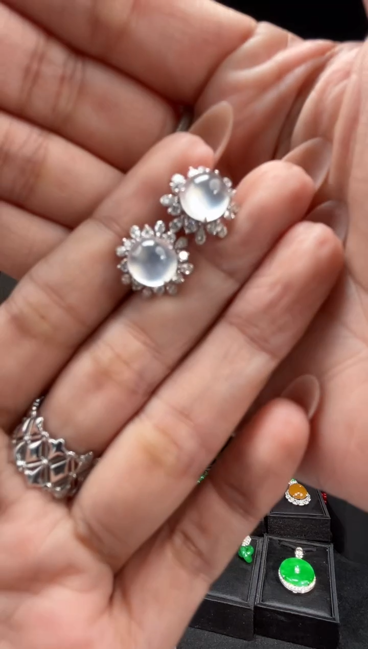 【闪购商品】翡翠颈饰18K金镶嵌123  /天然a货翡翠