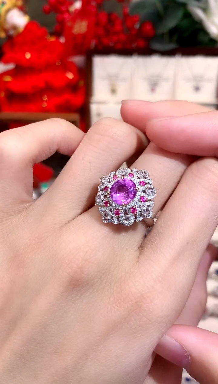【闪购商品】彩色蓝宝石戒指18K金镶嵌2.07ct/天然宝石/七天无理由