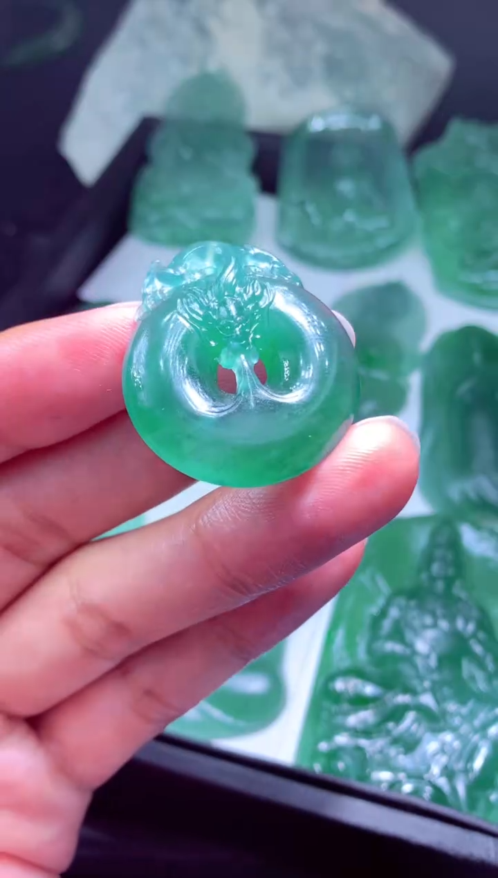 未镶嵌定制翡翠雪*天然翡翠A货吊坠 官方基地发货