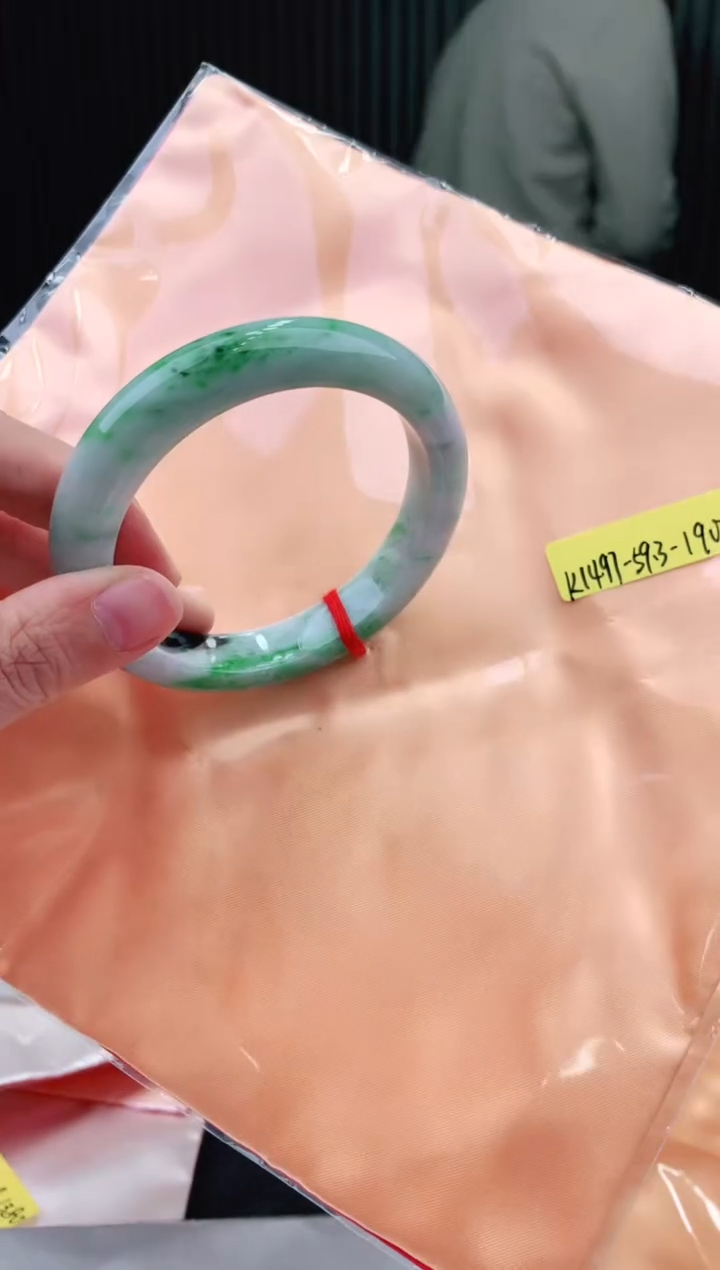 未镶嵌手镯翡翠59