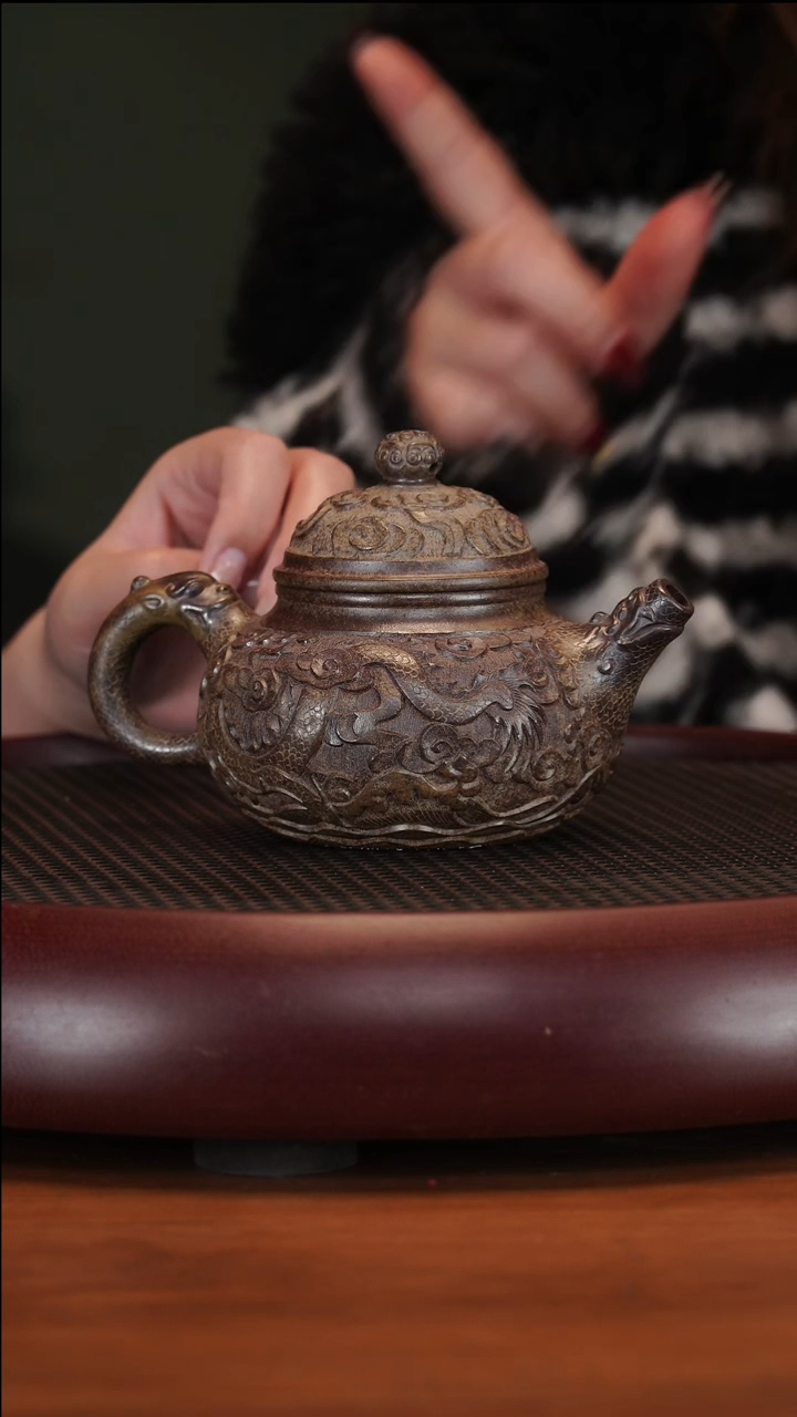 【闪购商品】紫砂茶壶2-32XXW龙纹容天富贵金砂280cc