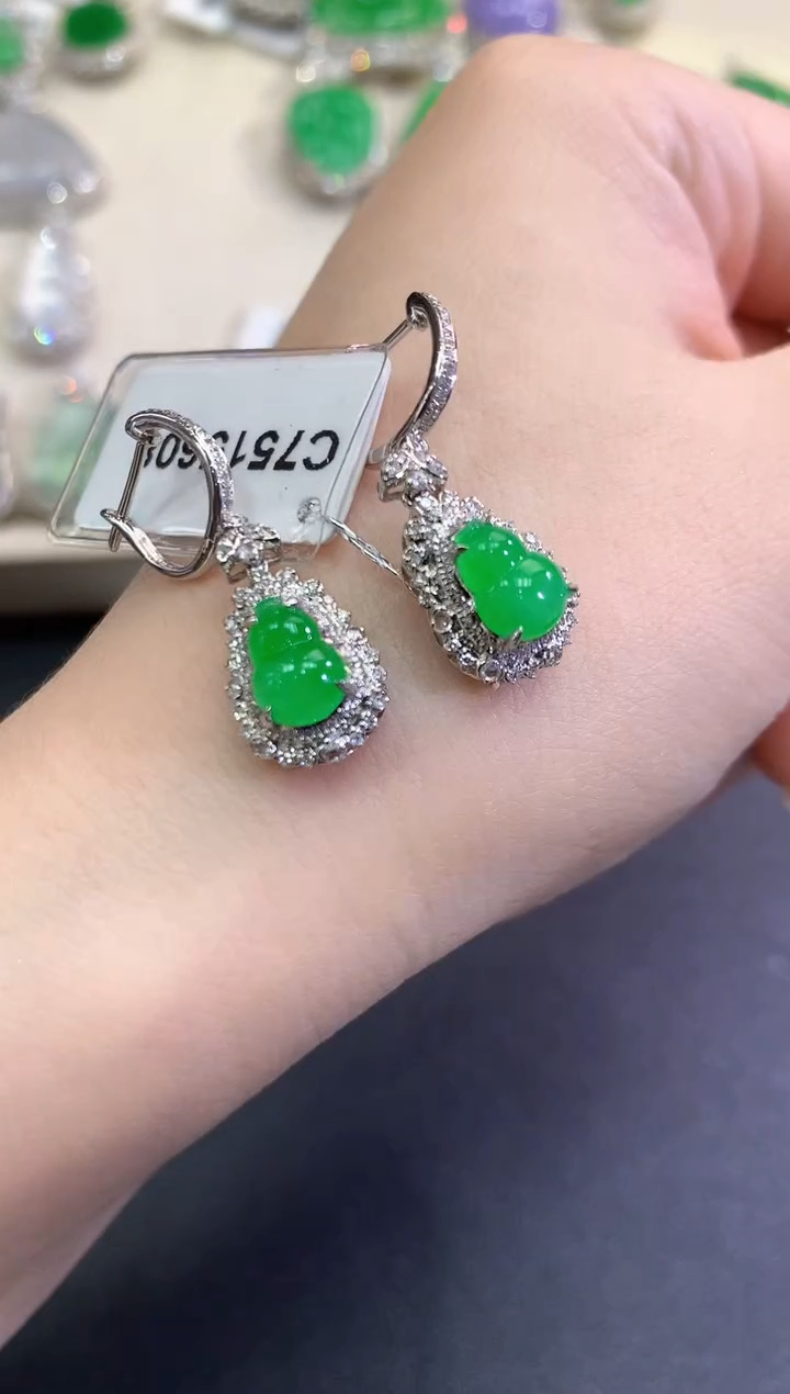 【闪购商品】翡翠耳饰18K金镶嵌C69   