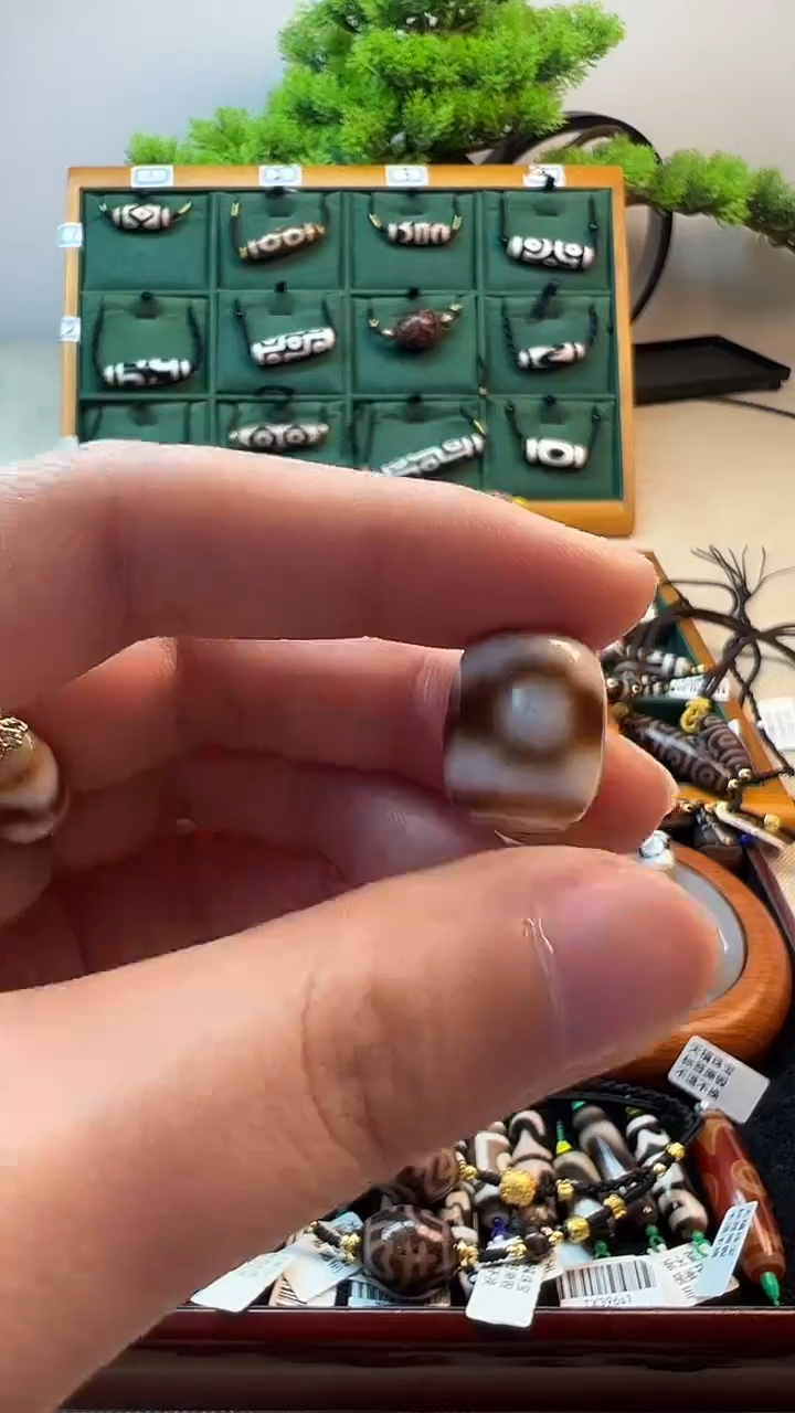 玛瑙/玉髓（覆膜）颈饰未镶嵌32（微瑕随机发货）