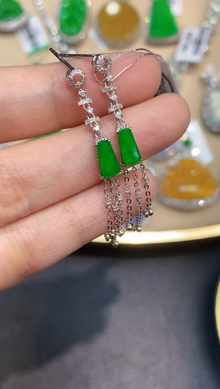 【闪购商品】翡翠耳饰18K金镶嵌3088    