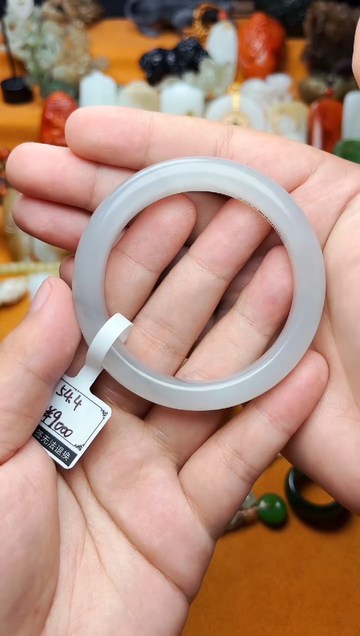 【闪购商品】和田玉手镯未镶嵌54.4圈口