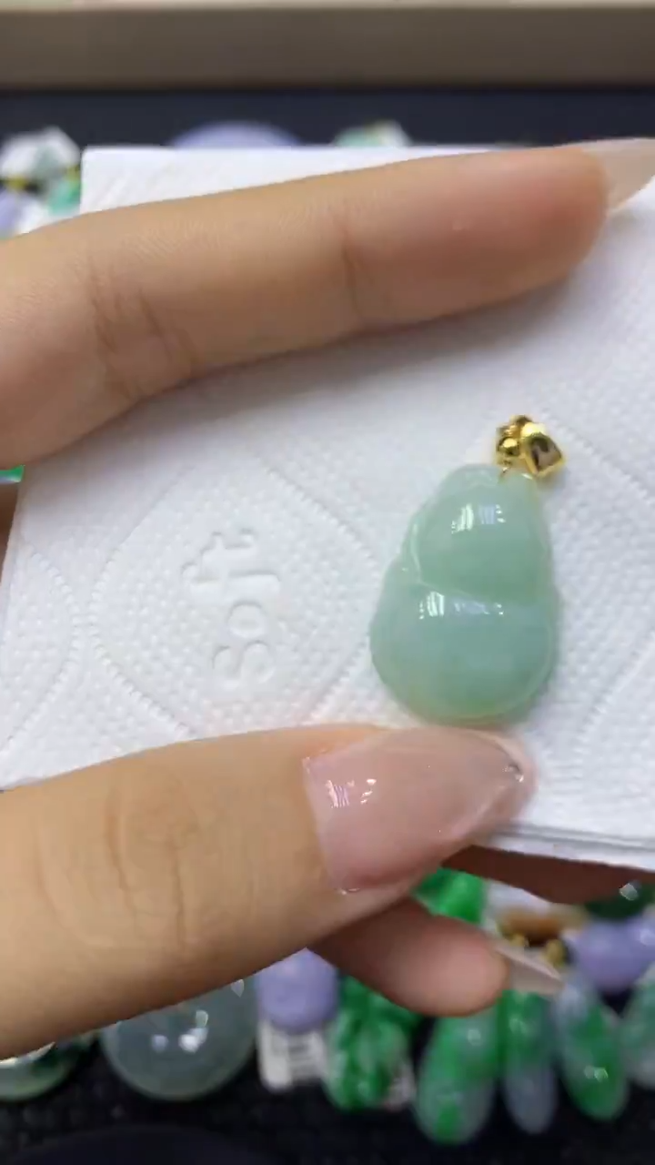 颈饰未镶嵌翡翠天然缅甸翡翠A货