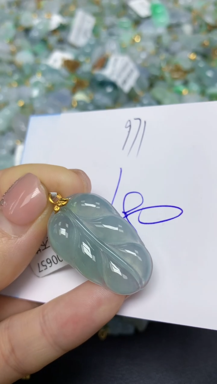 【闪购商品】翡翠挂件18K金镶嵌 天然翡翠A货